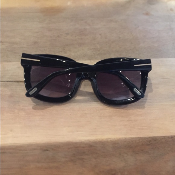 Tom Ford Sunglasses - Picture 3 of 8